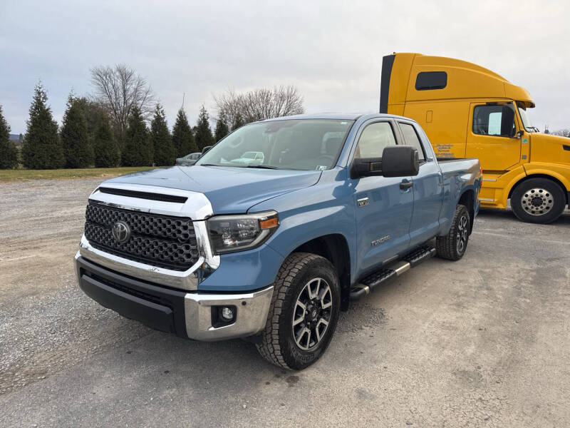 2019 Toyota Tundra SR5's photo