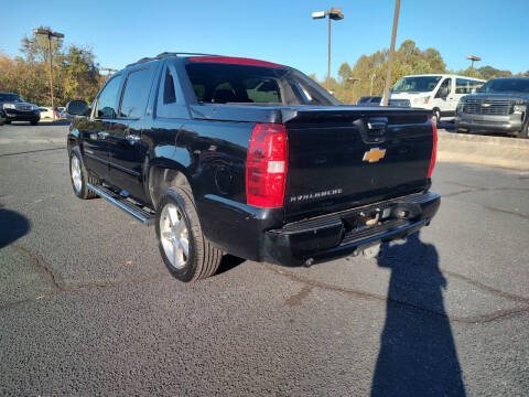 2013 Chevrolet Avalanche LT Black Diamond