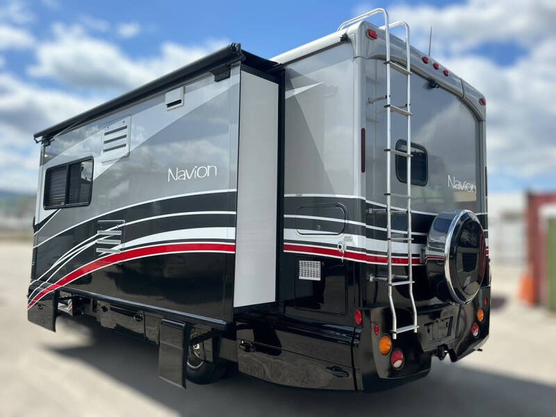 2010 Itasca NAVION 24A