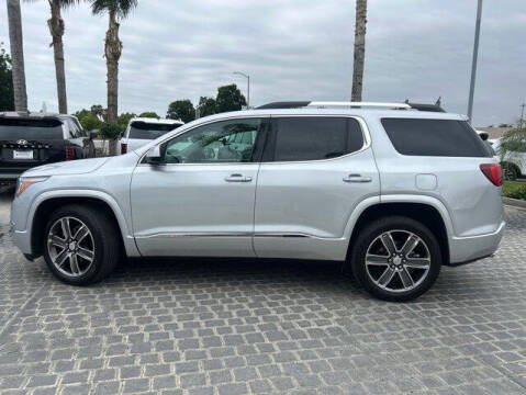 2017 GMC Acadia Denali