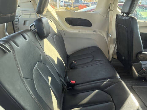 2018 Chrysler Pacifica Touring L Plus