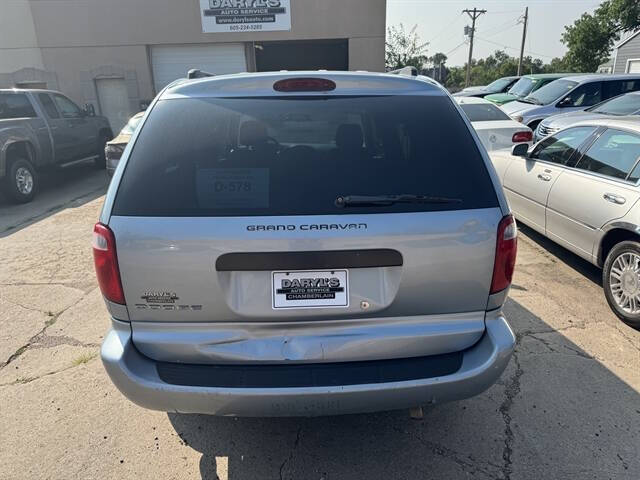 2005 Dodge Grand Caravan SE