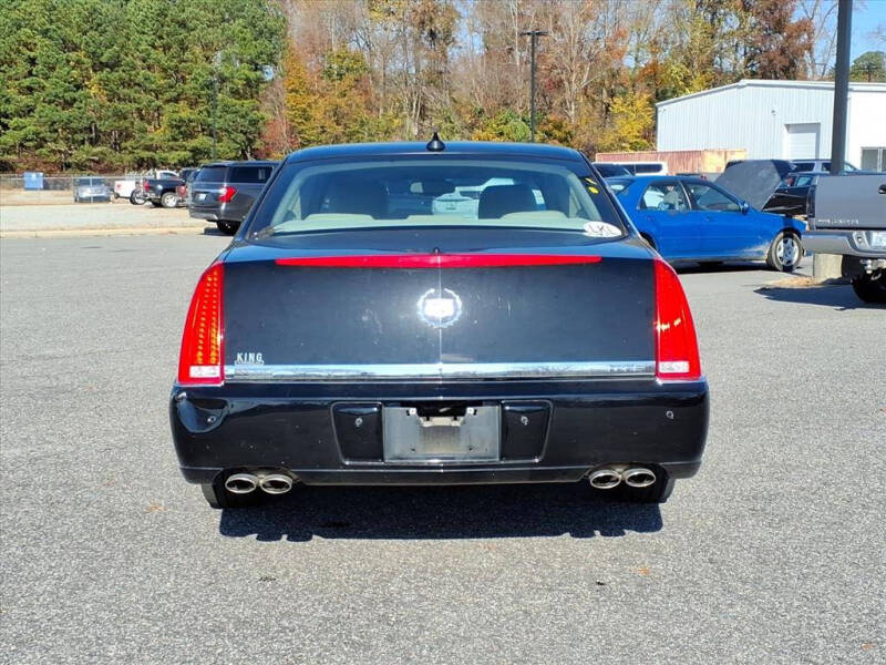 2010 Cadillac DTS Luxury Collection