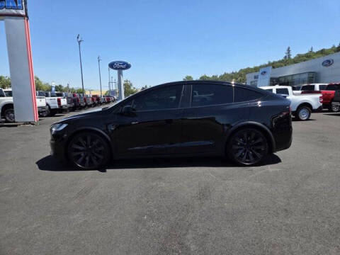 2025 Tesla Model X