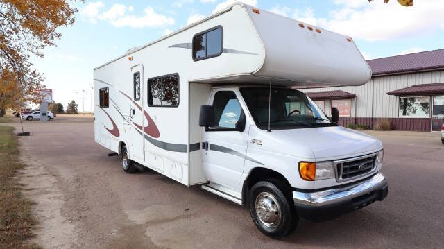 2004 Ford E-Series E-450 SD