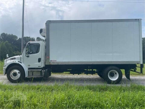 2012 Freightliner Business class M2
