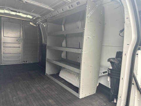 2021 GMC Savana 2500