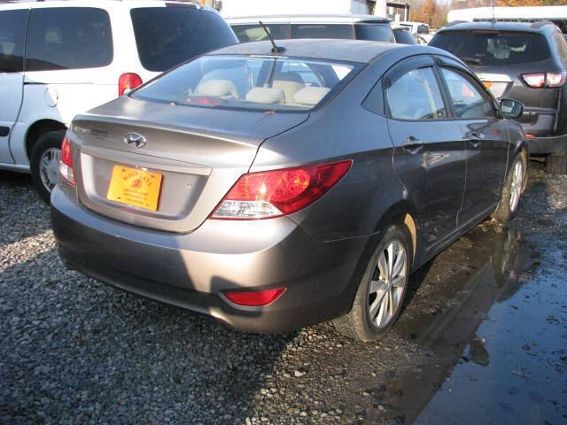 2012 Hyundai Accent GLS