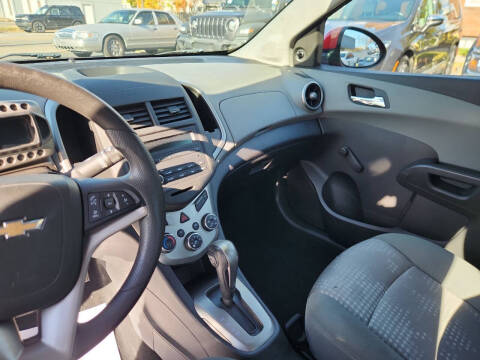 2014 Chevrolet Sonic LS Auto