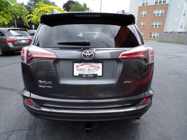 2017 Toyota RAV4 LE