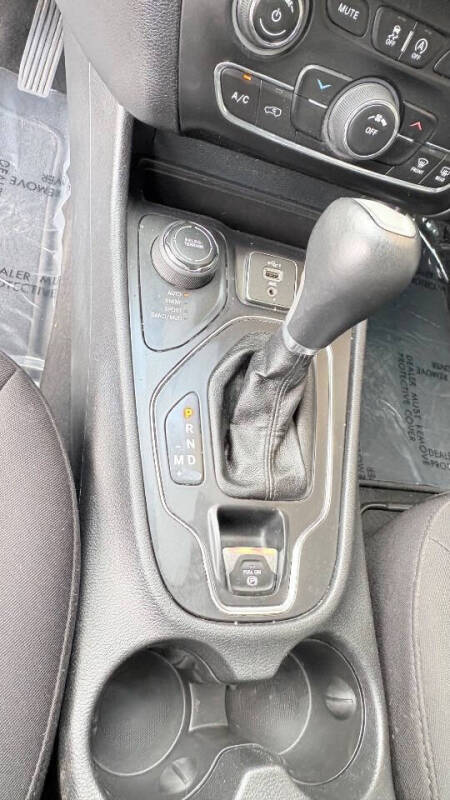 2020 Jeep Cherokee Upland