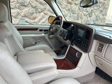2005 Cadillac Escalade
