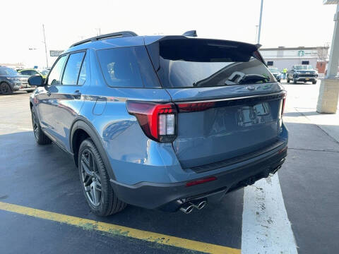 2025 Ford Explorer ST
