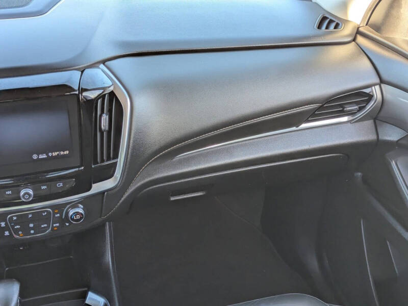 2021 Chevrolet Traverse LT Leather