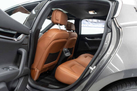 2022 Maserati Ghibli Modena Q4