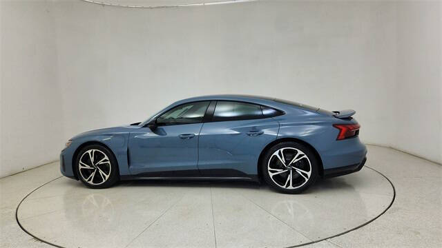 2022 Audi e-tron GT quattro Premium Plus