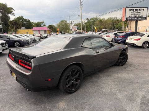 2017 Dodge Challenger SXT
