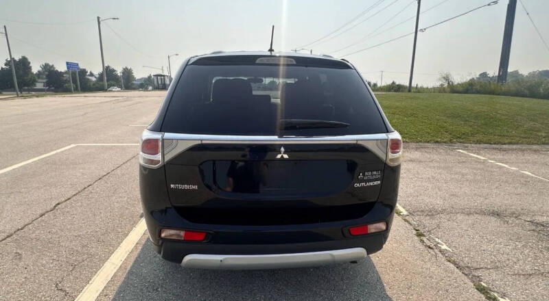 2015 Mitsubishi Outlander SE