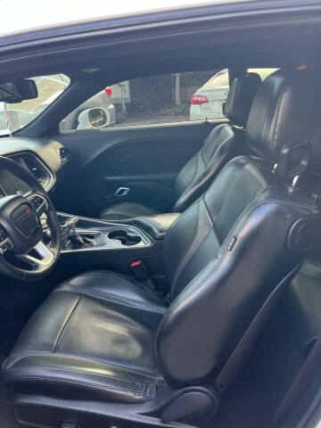 2015 Dodge Challenger SXT Plus