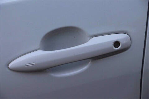 2019 Toyota Prius LE