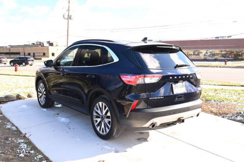 2021 Ford Escape Hybrid Titanium