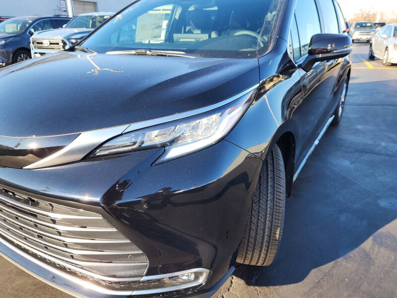 2026 Toyota Sienna Limited 7-Passenger