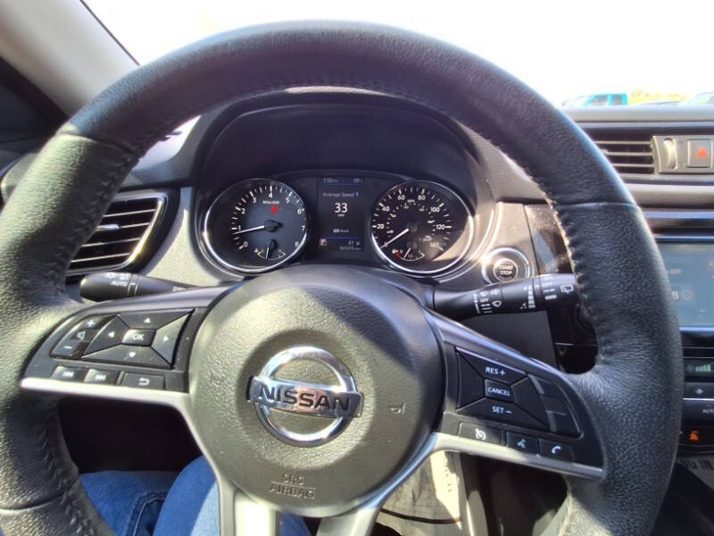 2020 Nissan Rogue SV