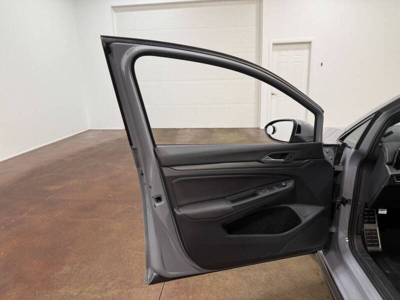 2022 Volkswagen Golf GTI Autobahn