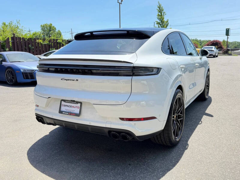 2024 Porsche Cayenne S Coupe