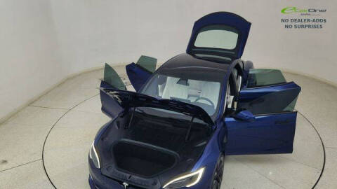 2022 Tesla Model S Plaid