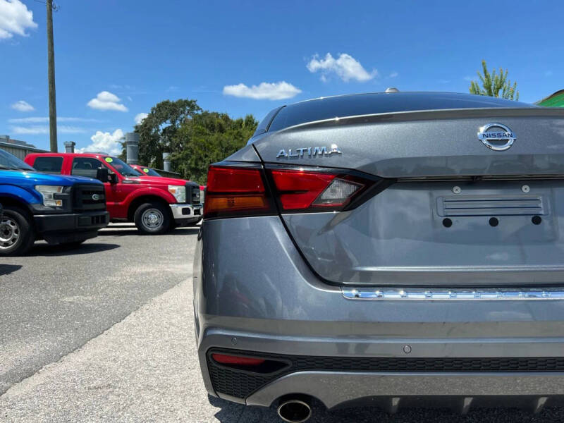 2021 Nissan Altima 2.5 SR