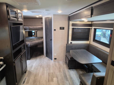 2022 Jayco Jay Feather