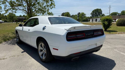 2021 Dodge Challenger SXT