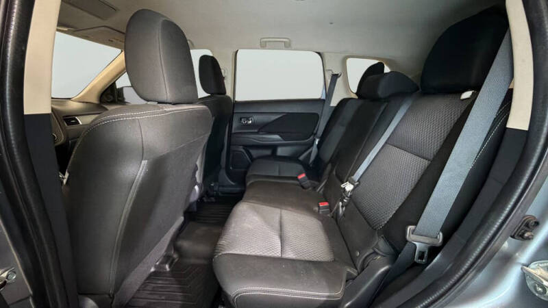 2017 Mitsubishi Outlander SE