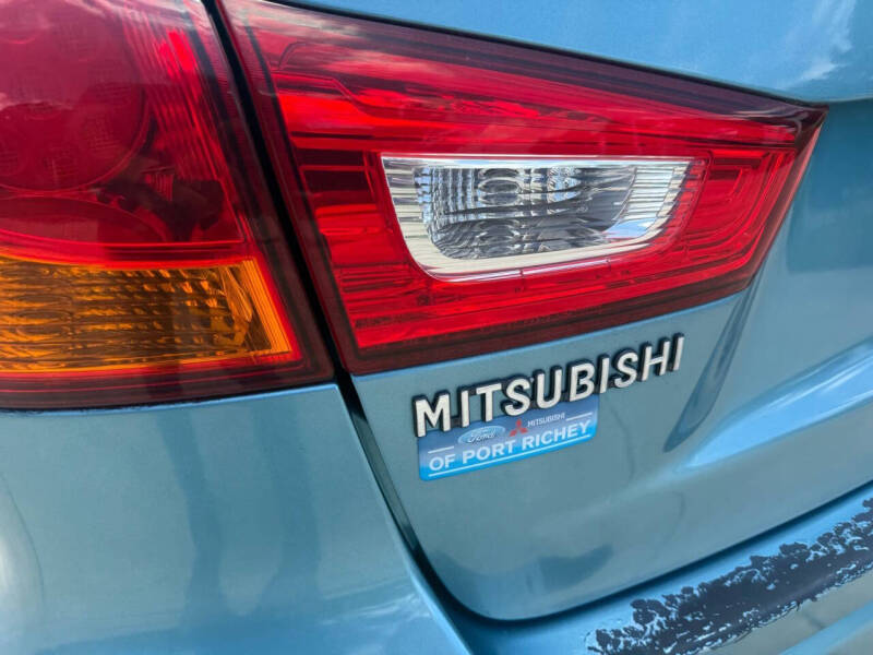 2011 Mitsubishi Outlander Sport SE