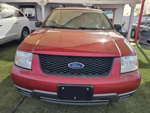 2005 Ford Freestyle SE