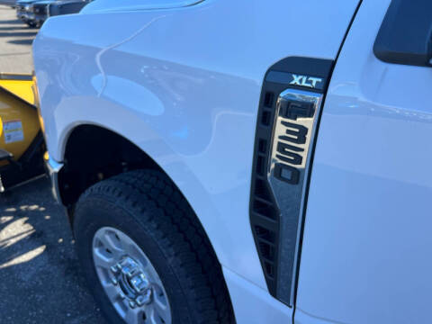 2024 Ford F-350 Super Duty XL