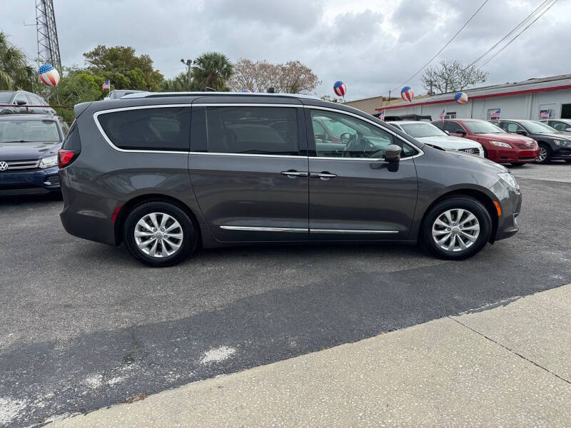 2018 Chrysler Pacifica Touring L