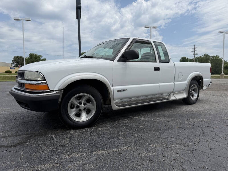 2001 Chevrolet S-10 LS
