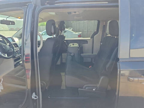 2017 Dodge Grand Caravan SE