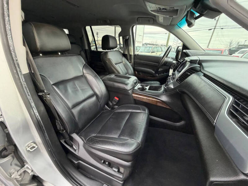 2019 Chevrolet Suburban LT