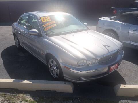 2002 Jaguar X-Type for sale at KENNEDY AUTO CENTER in Bradley IL