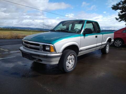 1994 Chevrolet S-10 for sale at M AND S CAR SALES LLC in Independence OR