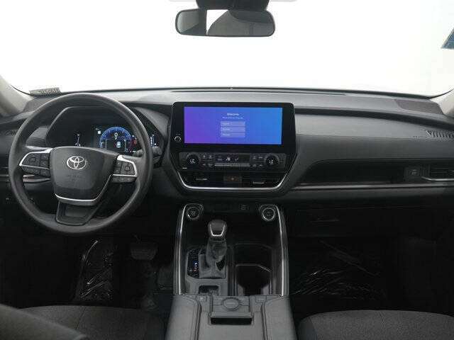 2025 Toyota Grand Highlander LE