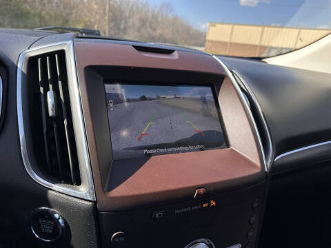 2020 Ford Edge Titanium