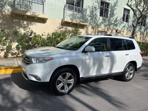 2013 Toyota Highlander for sale at CarMart of Broward in Lauderdale Lakes FL