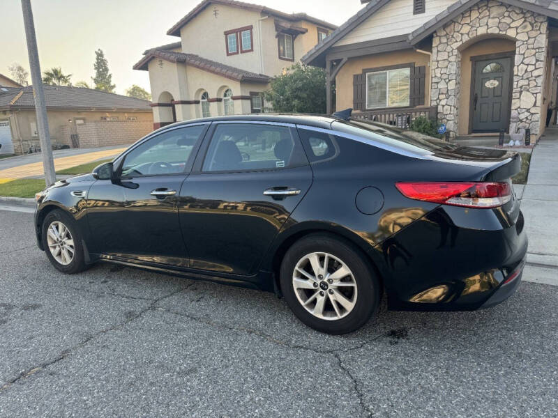 2016 Kia Optima LX photo 5