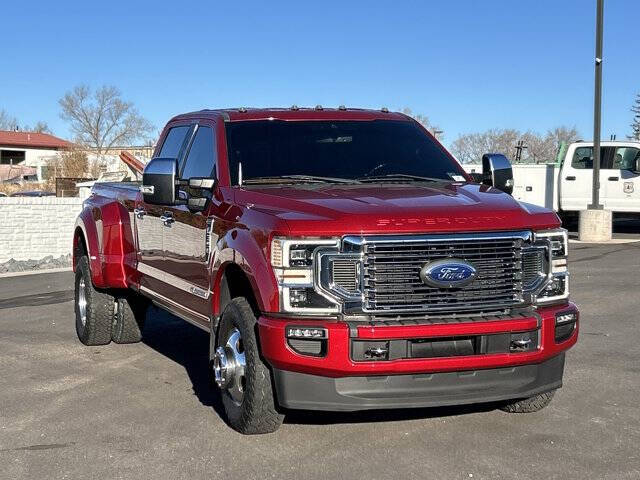 2020 Ford F-350 Super Duty Platinum's photo