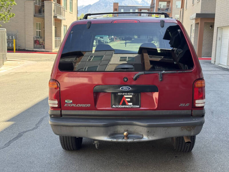2000 Ford Explorer XLS