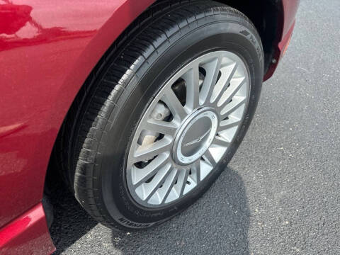 2004 Ford Thunderbird Deluxe